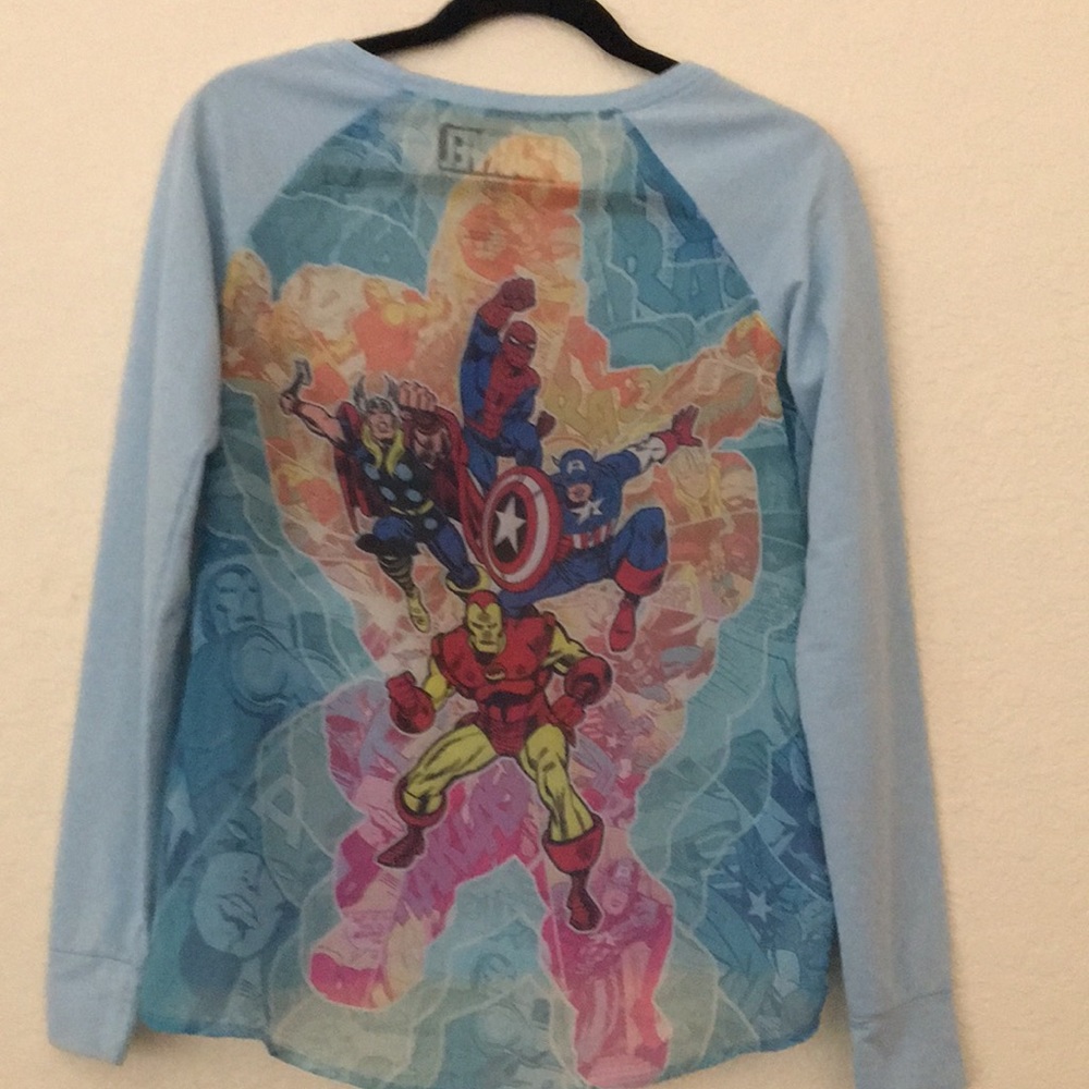 Marvel Top - Picture 2 of 4